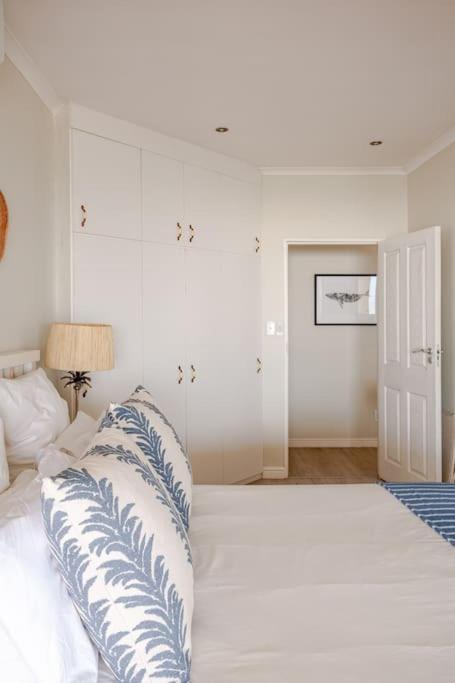 La Petite Baleine Oceanfront Luxury Villa De Kelders Ngoại thất bức ảnh