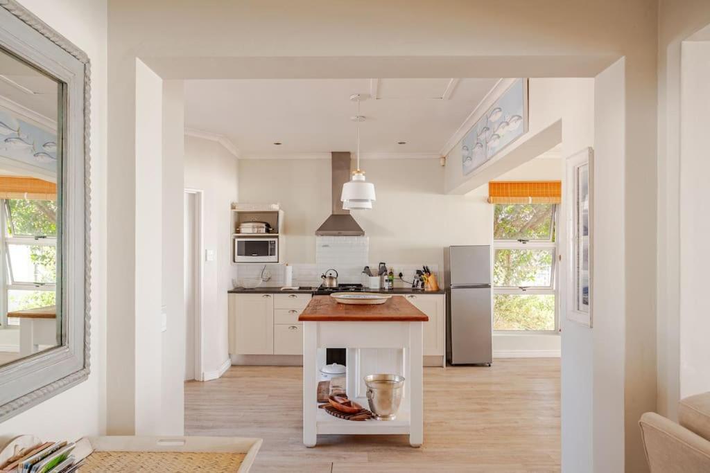 La Petite Baleine Oceanfront Luxury Villa De Kelders Ngoại thất bức ảnh